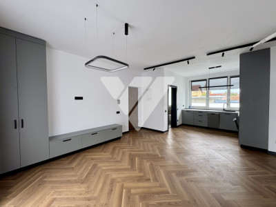 Apartament NOU 3 camere etaj 1, decomandat, 2 locuri parcare Turnisor