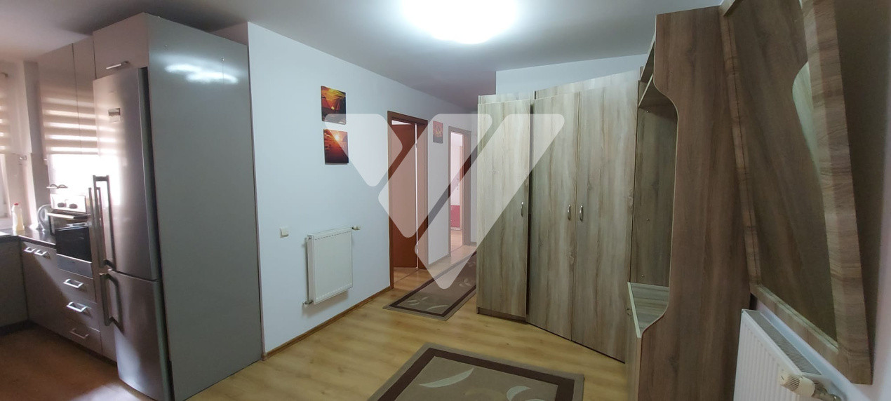 Apartament spatios 3 camere,74 mp, etaj 2, zona Hipodrom, Sibiu