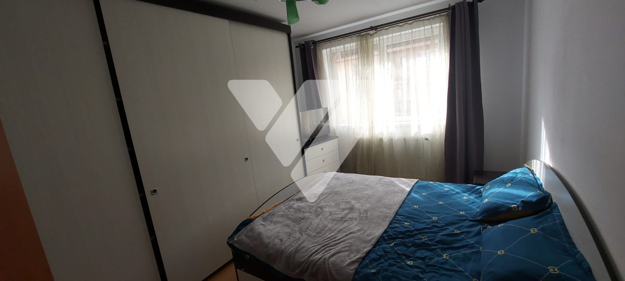 Apartament spatios 3 camere,74 mp, etaj 2, zona Hipodrom, Sibiu