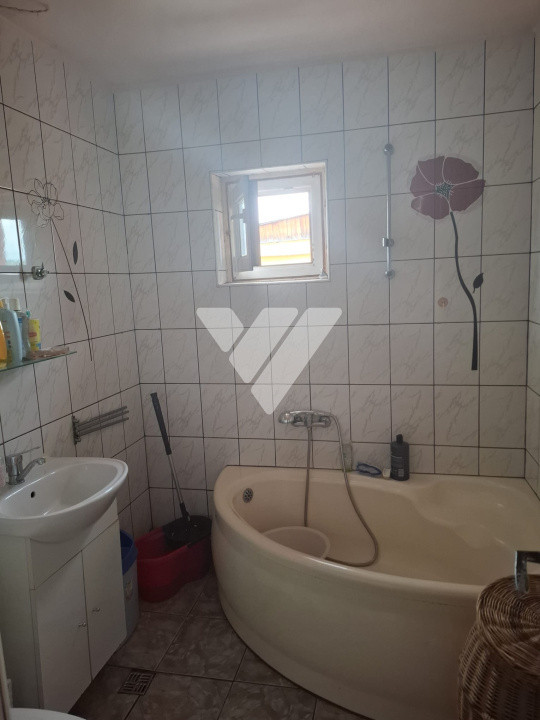 Apartament 3 camere, 84 mp, decomandat și mobilat, Cisnădie