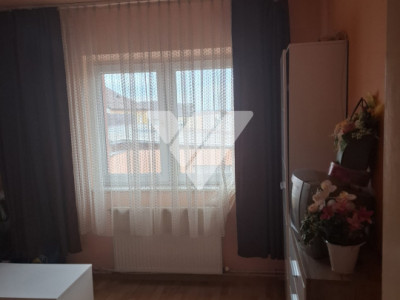 Apartament 3 camere, 84 mp, decomandat și mobilat, Cisnădie
