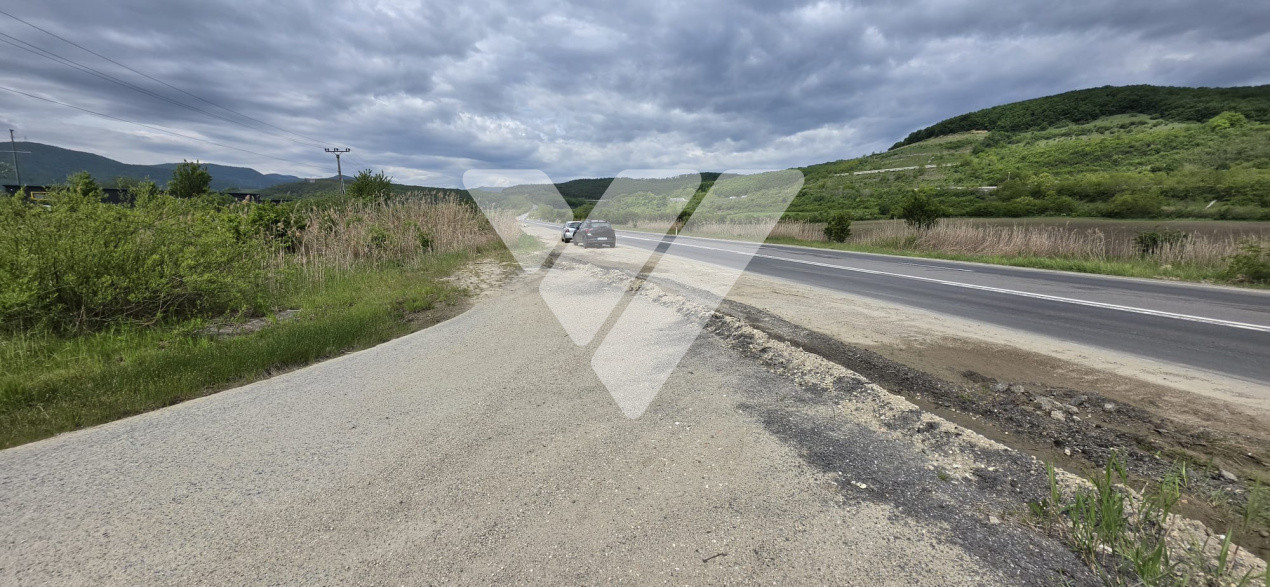 Teren intravilan industrial 2.779 mp de vânzare, DN1 Cristian, Sibiu