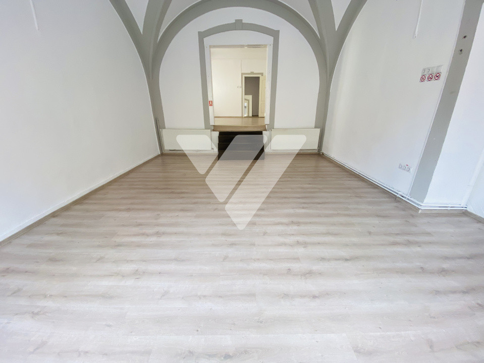 Spatiu comercial de închiriat 75 mp zona Centrala Sibiu
