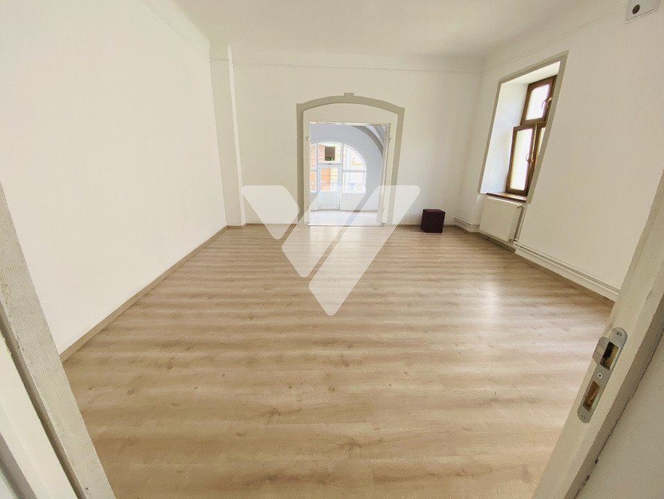 Spatiu comercial de închiriat 75 mp zona Centrala Sibiu
