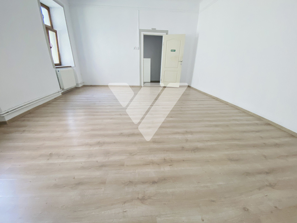 Spatiu comercial de închiriat 75 mp zona Centrala Sibiu