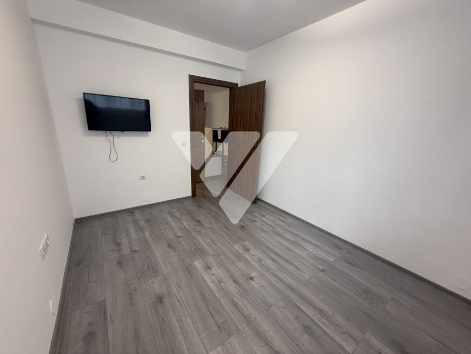 Apartament 3 camere Calea Cisnadiei langa Kaufland geam la baie terasa 12MP