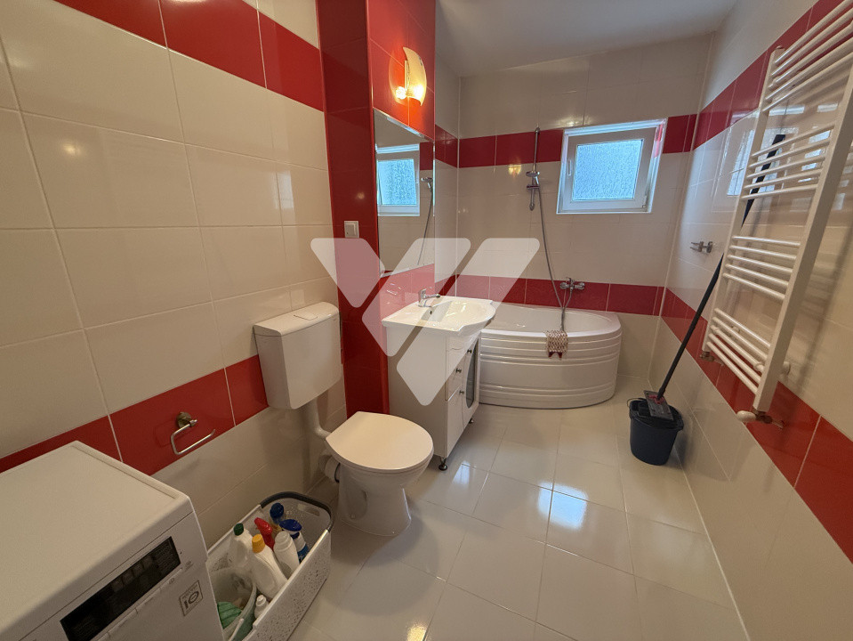 Apartament 3 camere Calea Cisnadiei langa Kaufland geam la baie terasa 12MP