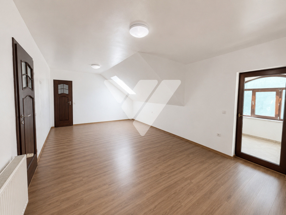 Casa individuala 7 camere de inchiriat comercial birouri Central Sibiu