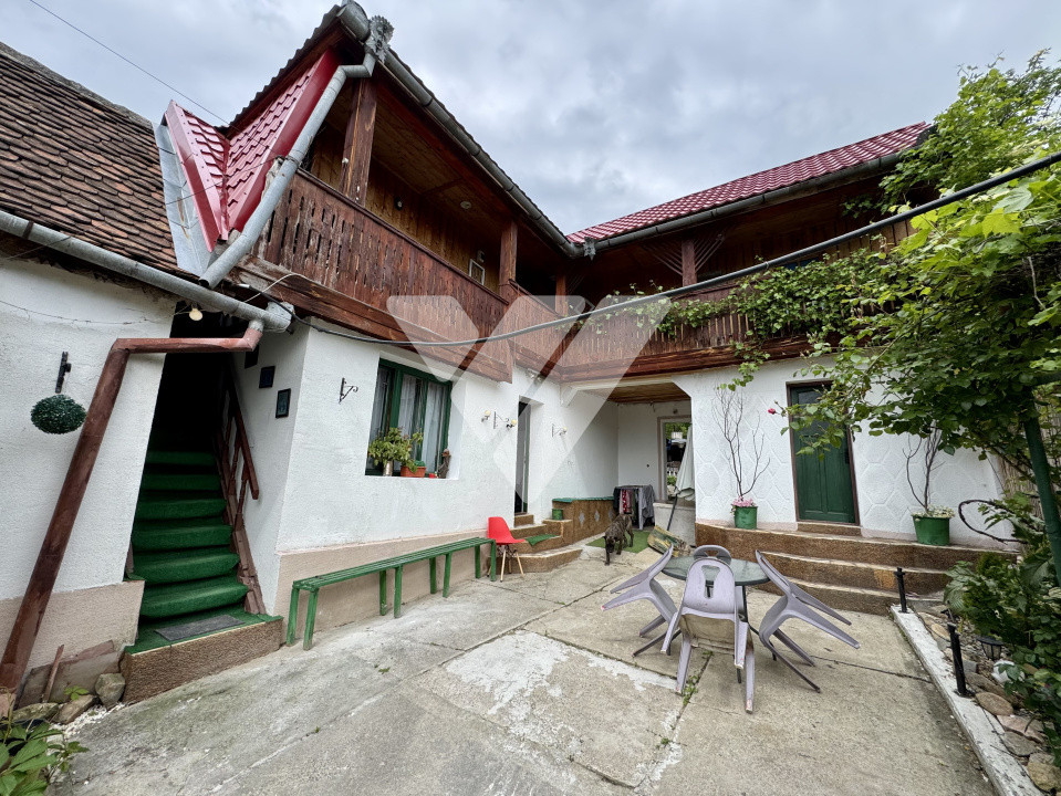 Casa individuala 6 camere 160 mp, teren 1130 mp sat Vale Saliste Sibiu