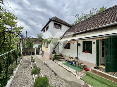 Casa individuala 6 camere 160 mp, teren 1130 mp sat Vale Saliste Sibiu