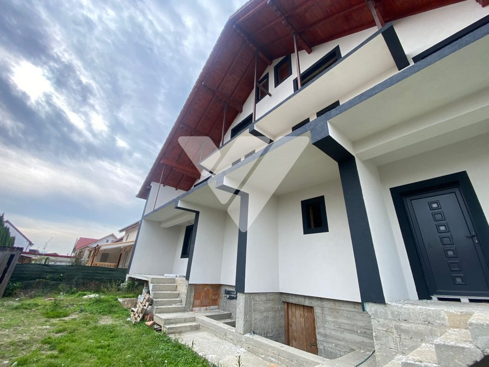 Casa 6 camere 3 bai 200 mpu S+P+1E+M de vanzare zona Selimbar Sibiu