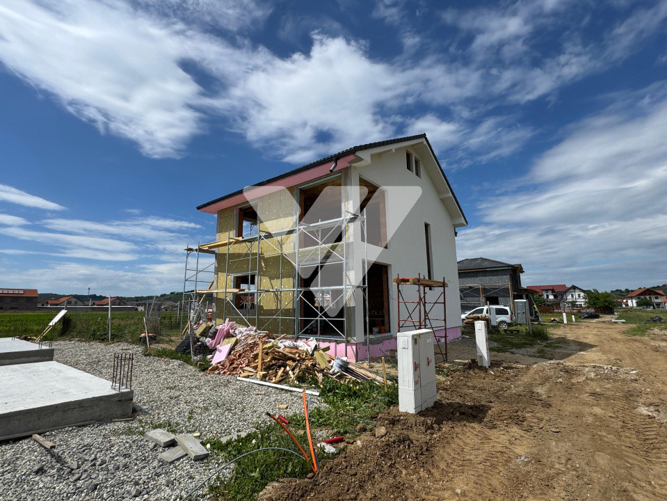 Casa de vanzare 4 camere, 2 bai Cristian - Sibiu - 125 MPU - 310 MP Teren