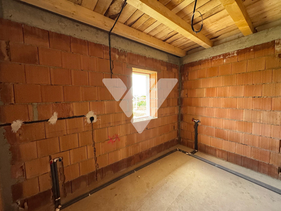 Casa de vanzare 4 camere, 2 bai Cristian - Sibiu - 125 MPU - 310 MP Teren