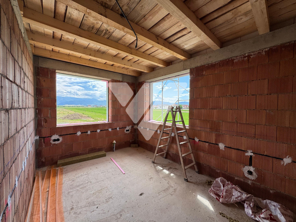 Casa de vanzare 4 camere, 2 bai Cristian - Sibiu - 125 MPU - 310 MP Teren