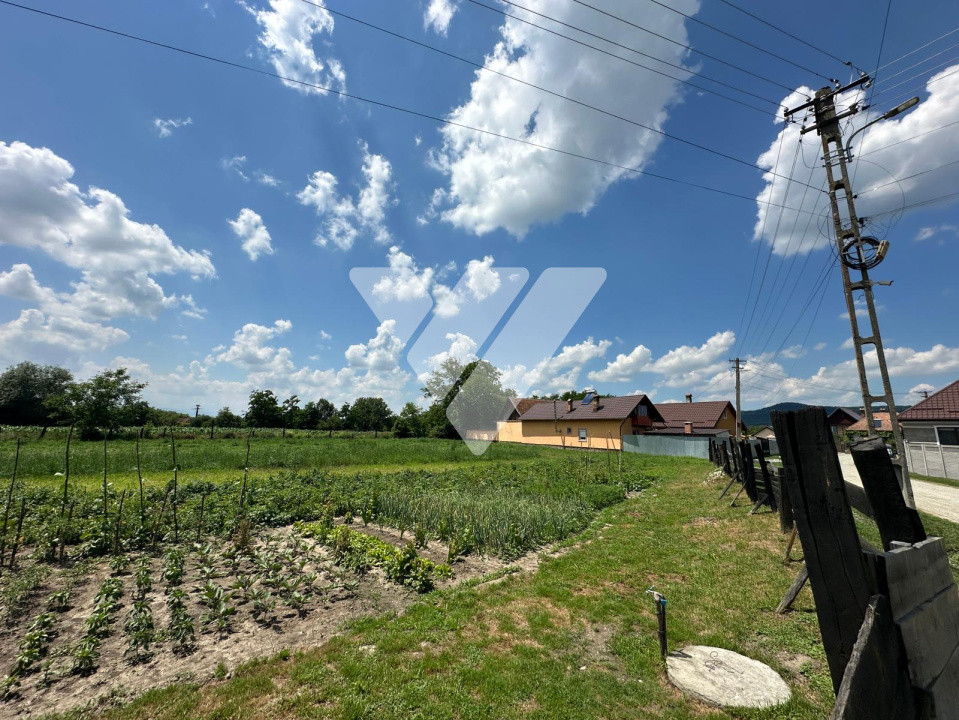 Teren intravilan de vanzare - Porumbacu de Jos Sibiu -  719 MP 