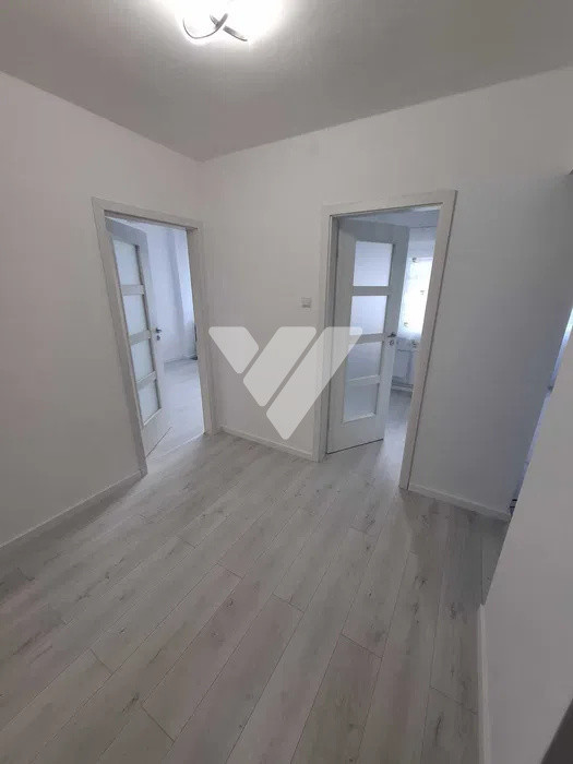 Apartament 2 camere decomandat, renovat, etaj 3/4 - zona Piata Rahovei