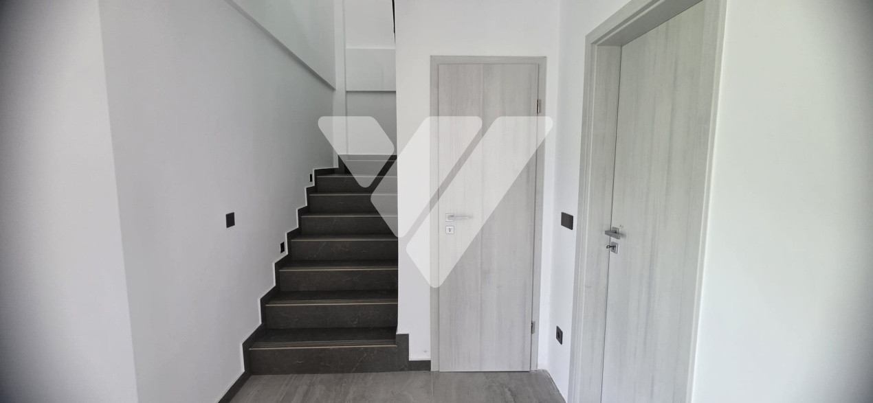 Vilă premium 5 camere 180 mpu teren 1190 mp Cisnădie, Sibiu