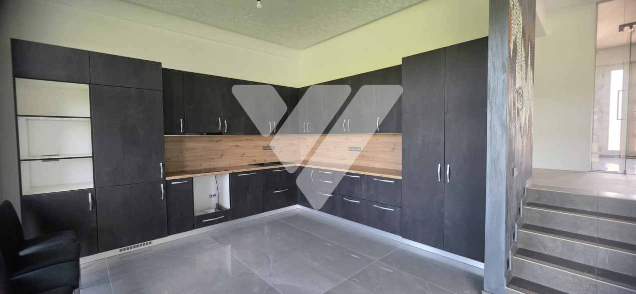 Vilă premium 5 camere 180 mpu teren 1190 mp Cisnădie, Sibiu