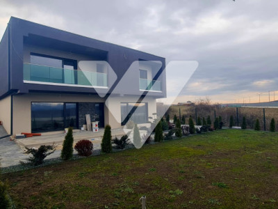Casa individuala 195 mpu si teren 800 mp, garaj - Selimbar Sibiu