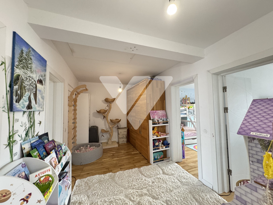 Casa moderna tip duplex 4 camere si teren 250 mp - Cristian Sibiu