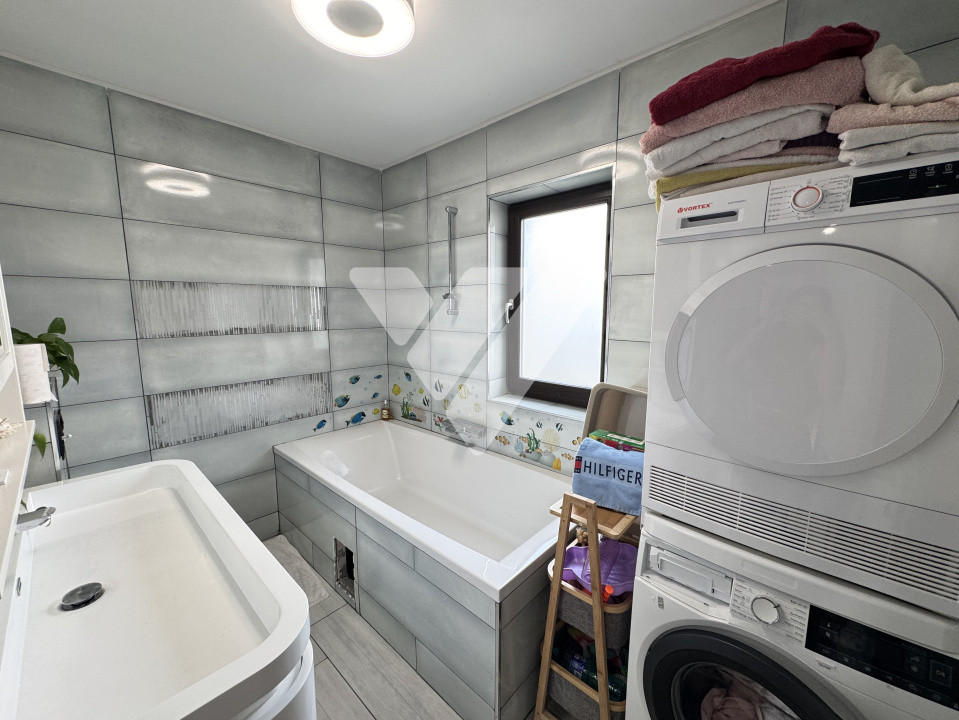 Casa moderna tip duplex 4 camere si teren 250 mp - Cristian Sibiu