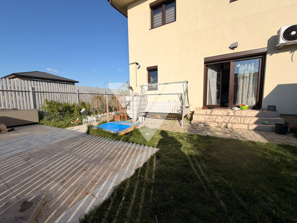 Casa moderna tip duplex 4 camere si teren 250 mp - Cristian Sibiu