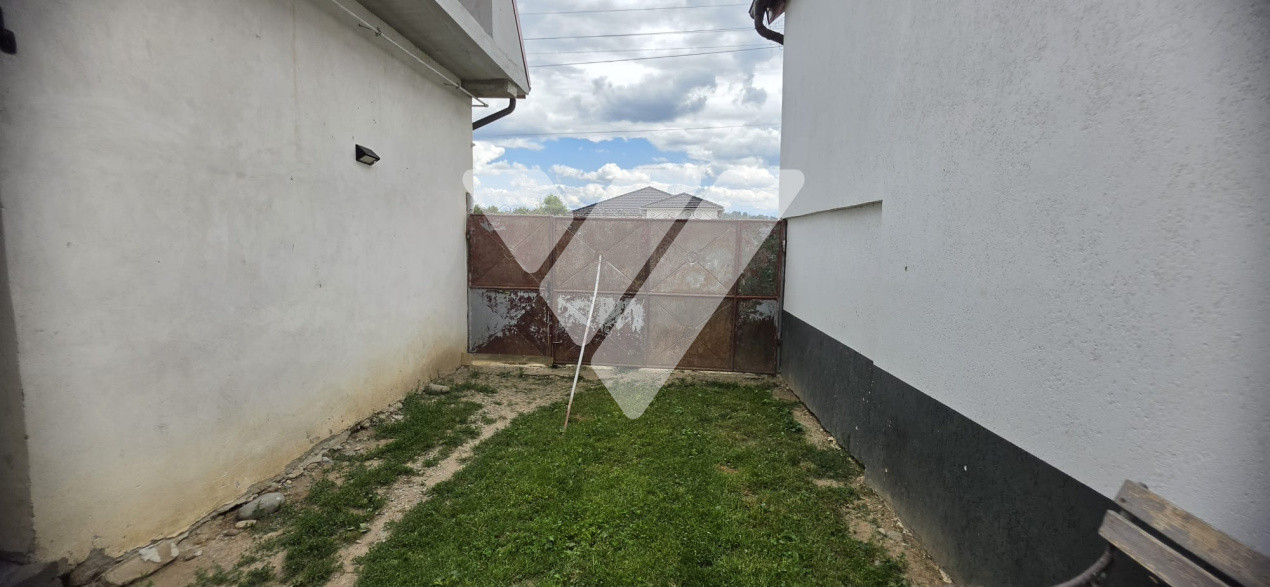 Casa individuala 3 camere teren 1317 mp de vanzare in Hosman Sibiu
