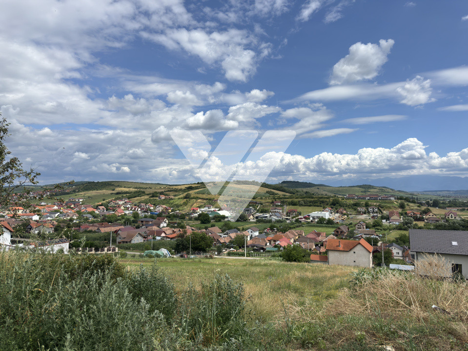 Teren intravilan 500 mp deschidere 27 m in Sura Mare Sibiu 