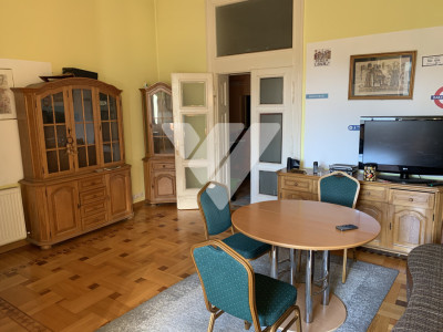 Apartament 2 camere 82 mp etaj 2 pod si pivnita - Piata Mare Sibiu