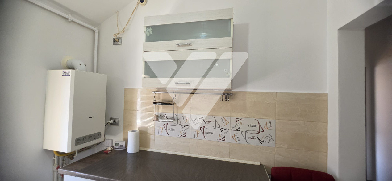 Apartament 2 camere etaj 3 bloc cu acoperis Cisnadie, Sibiu