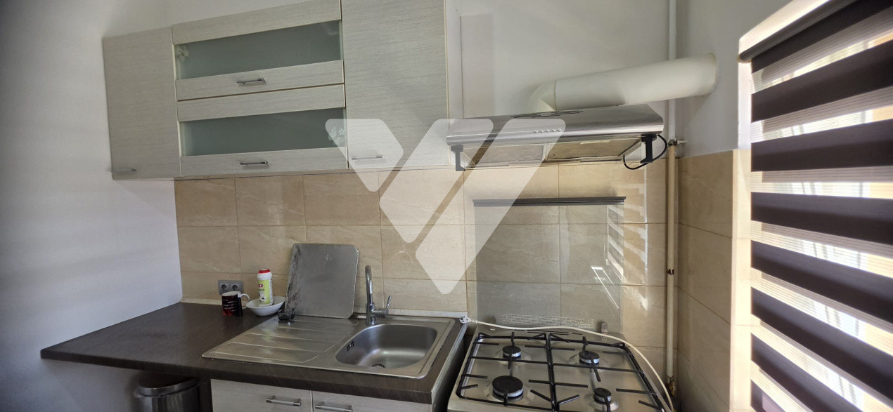 Apartament 2 camere etaj 3 bloc cu acoperis Cisnadie, Sibiu