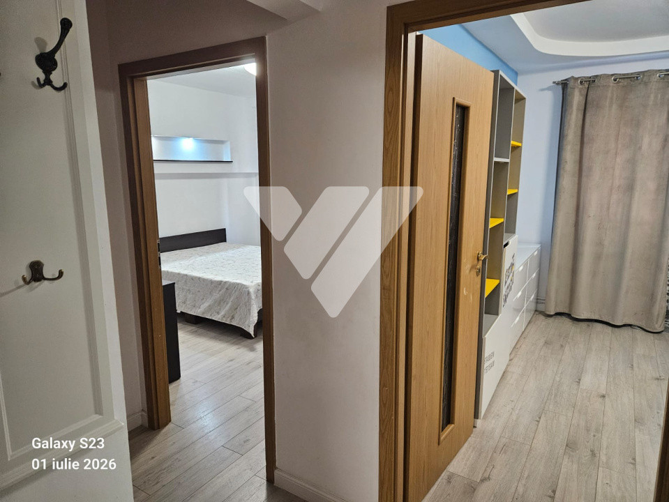 Apartament 3 camere de inchiriat 70 mp etaj 1 lift zona Vasile Aaron