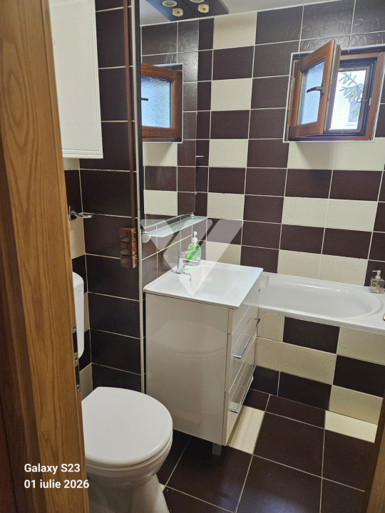 Apartament 3 camere de inchiriat 70 mp etaj 1 lift zona Vasile Aaron