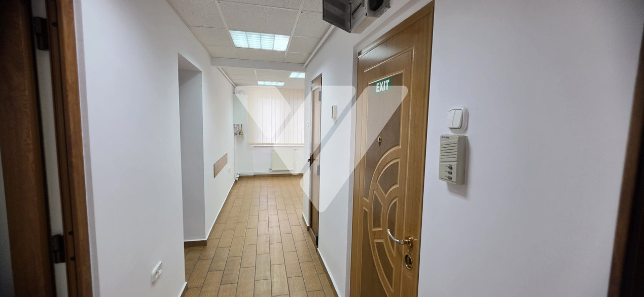 Apartament 3 camere 60 mp parter zona CEC Dioda Sibiu