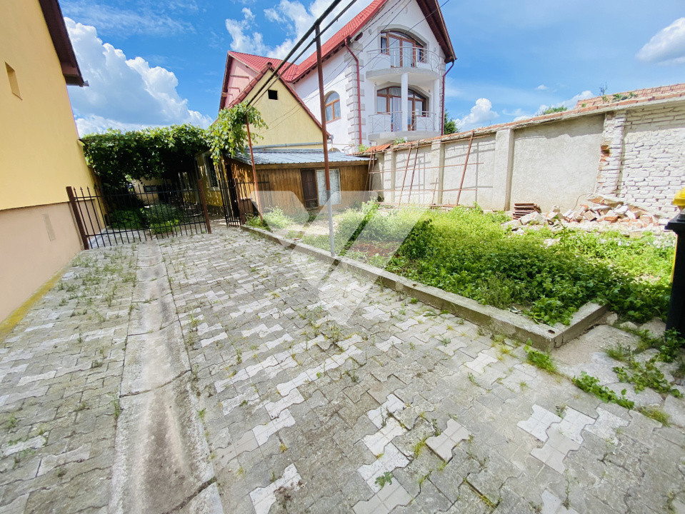 Oportunitate de investiție în Turnișor – Casă cu teren de 500 mp și două corpuri