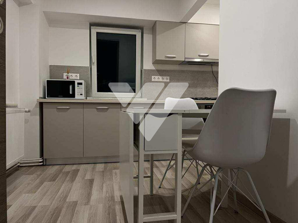 Apartament 3 camere decomandat 80 mp  Etaj 1  zona centrala Sibiu