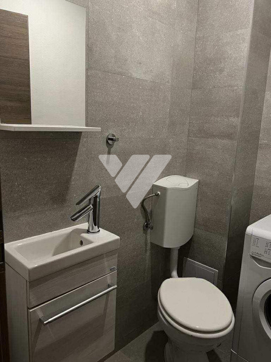 Apartament 3 camere decomandat 80 mp  Etaj 1  zona centrala Sibiu