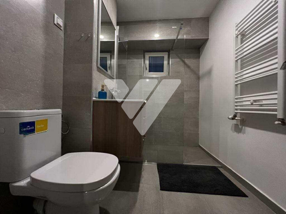 Apartament 3 camere decomandat 80 mp  Etaj 1  zona centrala Sibiu