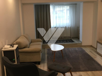 Apartament 3 camere decomandat 80 mp  Etaj 1  zona centrala Sibiu