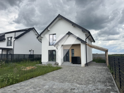 Casa individuala P+M cu teren 441 mp de vanzare in Sura Mica Sibiu