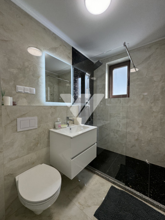 Apartament 3 camere prima închiriere parcare zona Kaufland Dna Stanca