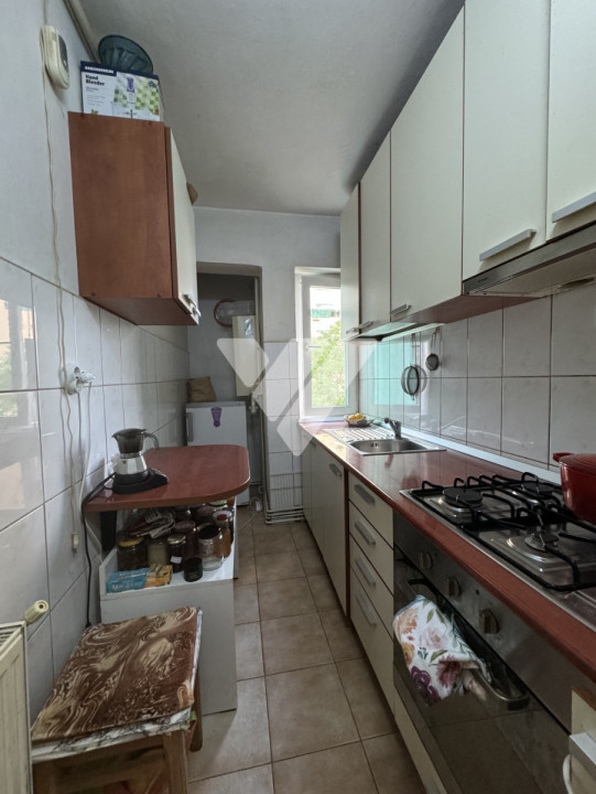 Apartament 2 camere mobilat si utilat Etaj 3 Zona Vasile Aaron Sibiu 