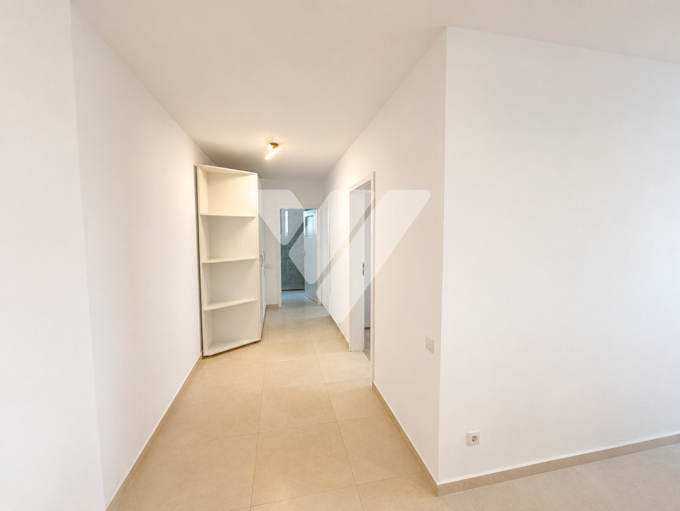 Apartament 3 camere etaj 2, mobilat zona Kaufland Doamna Stanca