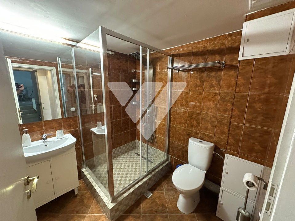 Casa individuala/ Spatiu de birouri de inchiriat- 412 MPU - Garaj - Strand