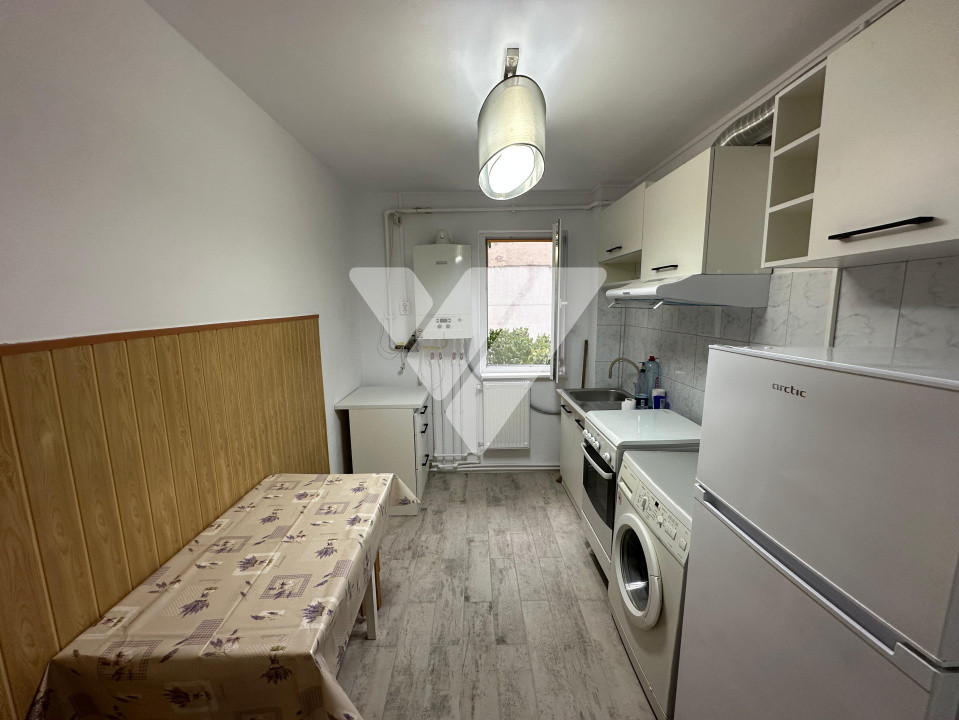 Apartament 2 camere de inchiriat - Balcon - Boxa  zona Cireșica Sibiu