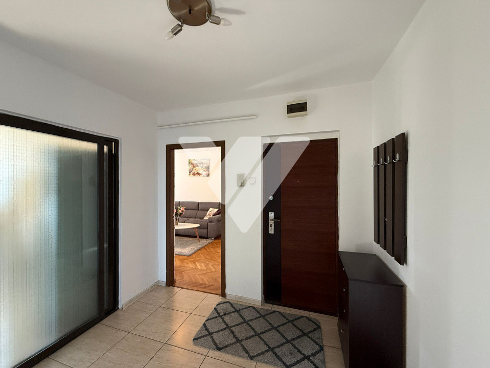 Apartament cu 3 camere 70 mp decomandat de inchiriat zona Vasile Aaron