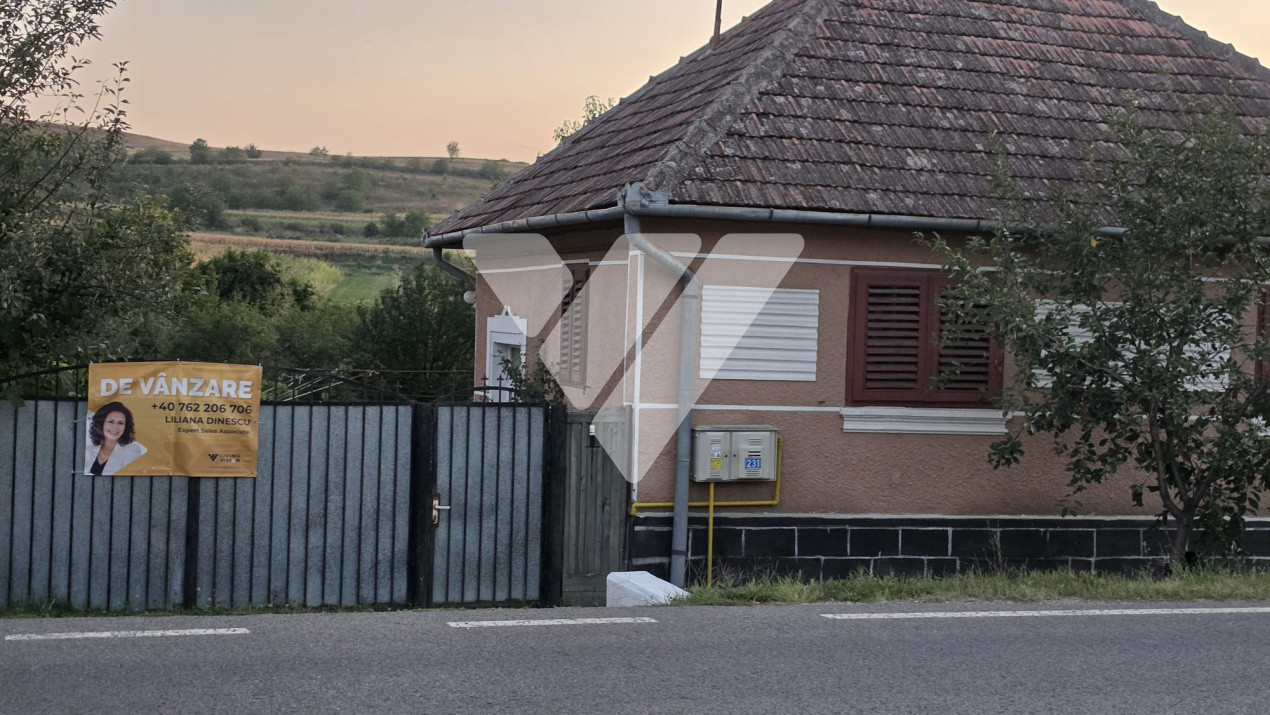 Casa individuala 3 camere, teren 800 mp, sat Rusi , Sibiu