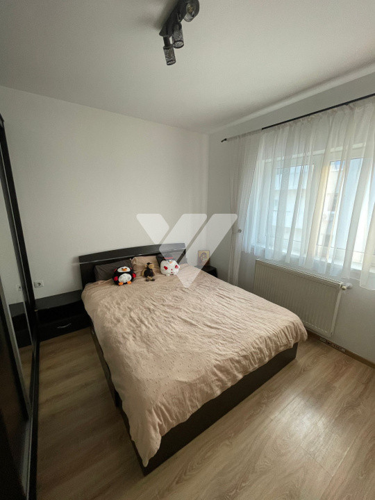 Aprtament 3 camere, 90 mp,mobilat de inchiriat , Calea Cisnadiei