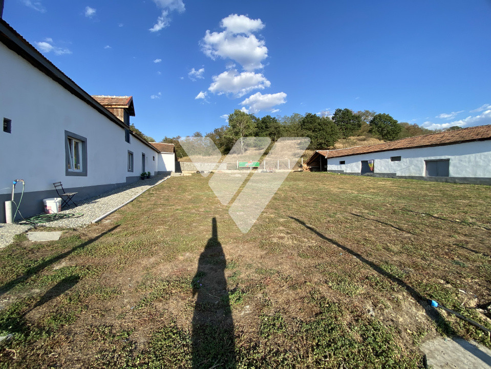 Proprietate cu potențial investițional – 1.850 mp teren și anexe 350 mp