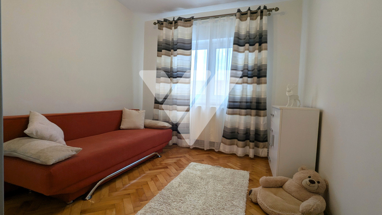Apartament 3 camere, decomandat, proaspăt renovat la prima închiriere - Central 